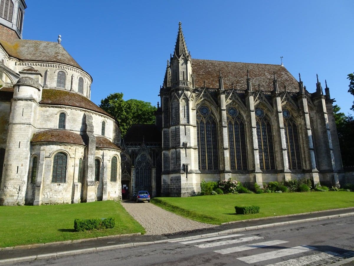église et Sainte-Chapelle