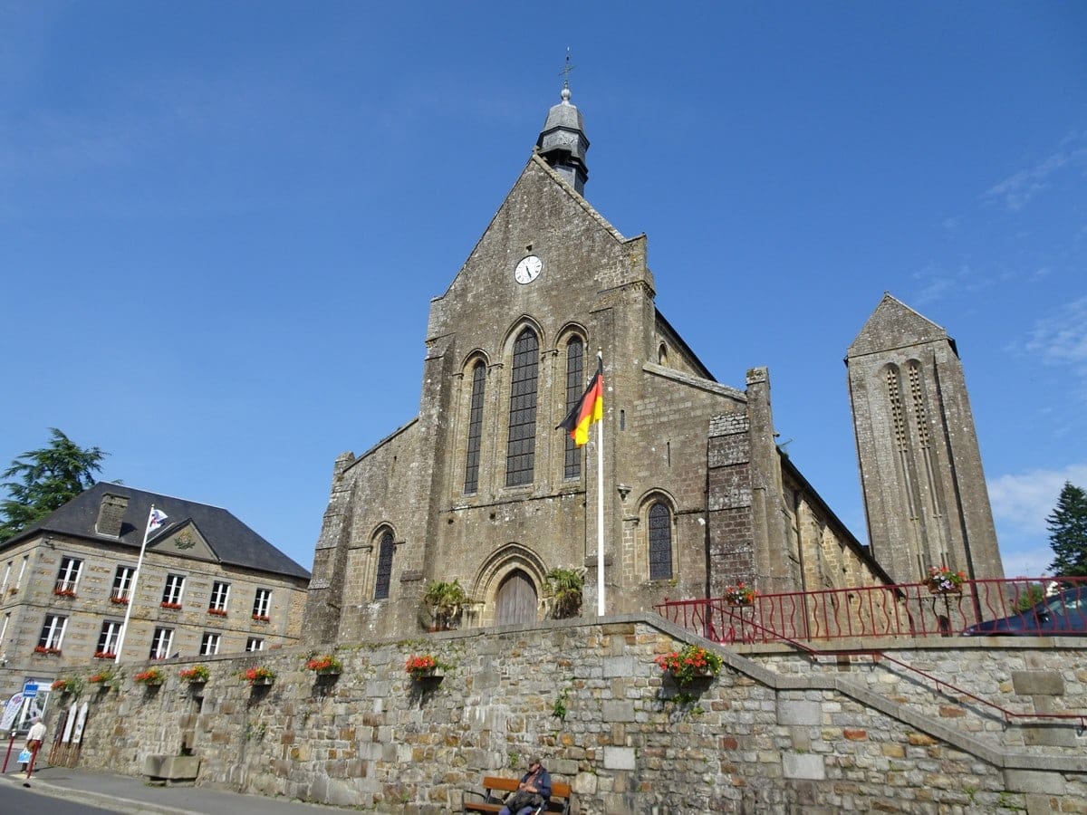 la collégiale Saint-Évroult